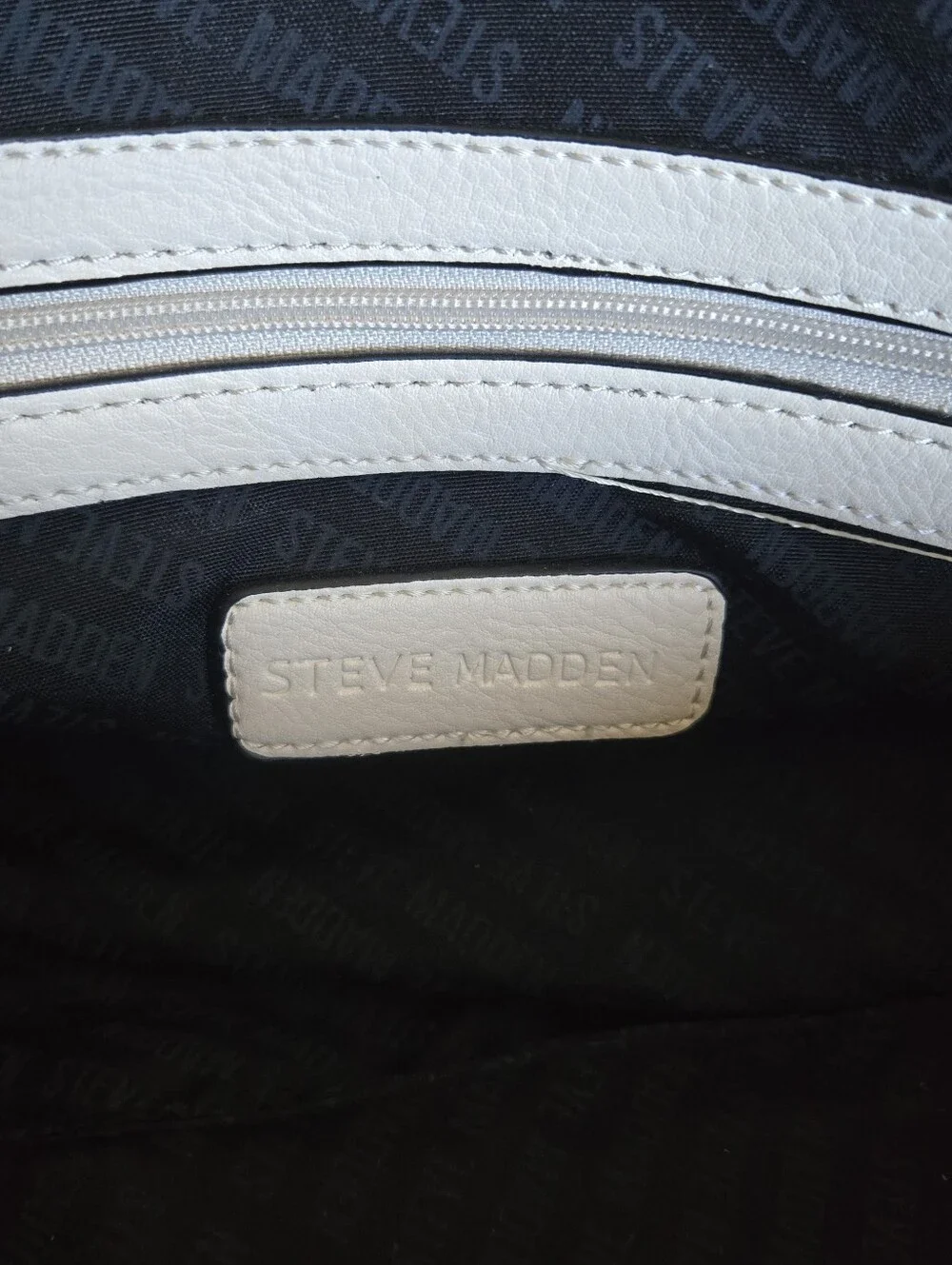 Steve Madden Bone Bkenzie  Satchel And Matching ID/Coin Purse